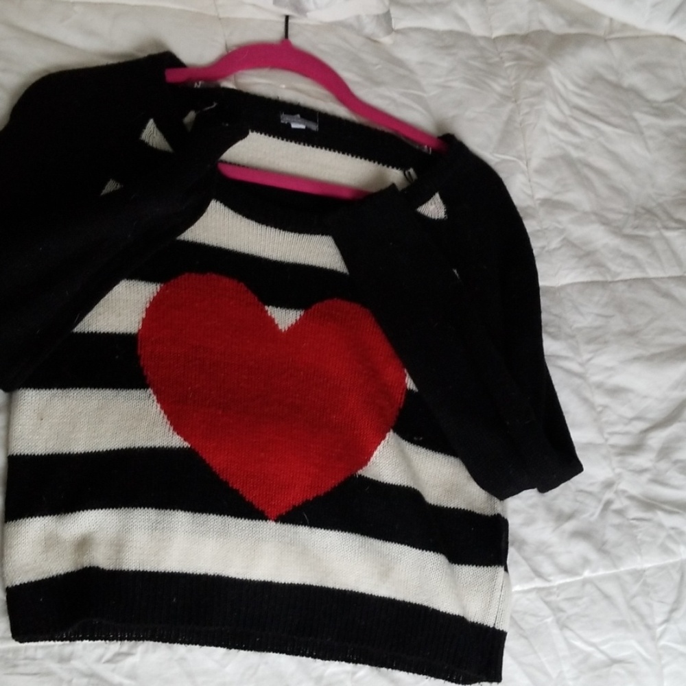 Sweater - Picture 2 of 4